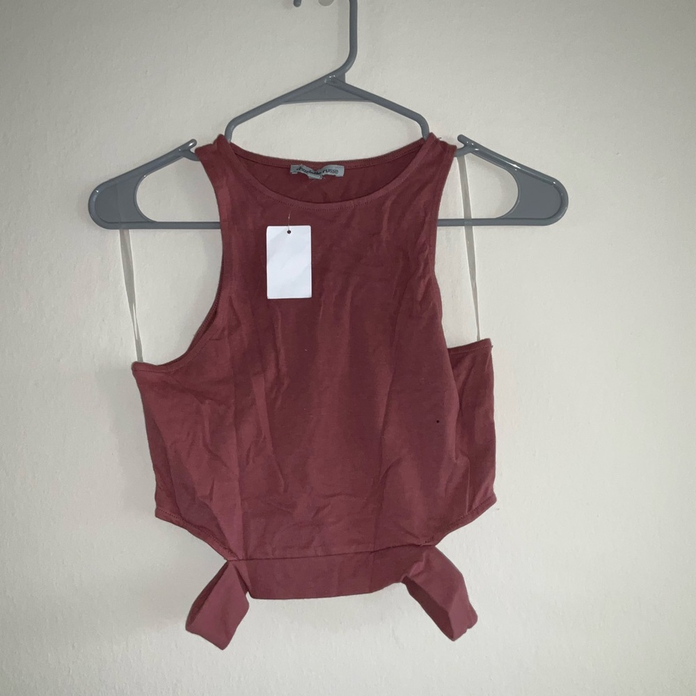 Charlotte Russe side cut out cropped shirt mauve